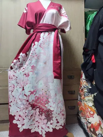 후리소데 실크 리메이크 원피스입니다.