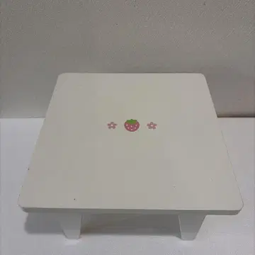 마더 가든 스트로베리 레스토랑 테이블