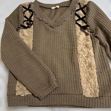 axes femme 브라운 V넥 스웨터 M 사이즈