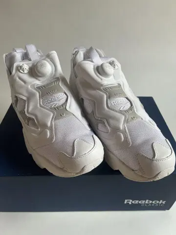 리복 인스타펌프 퓨리 화이트