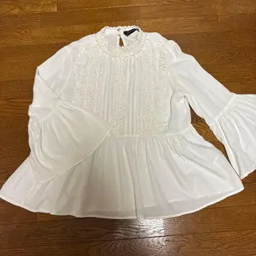 ZARA 레이스 블라우스