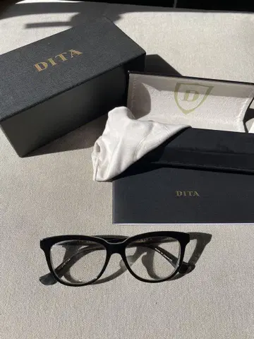컨디션 최상 [ DITA ] FRI3SON 블랙 안경