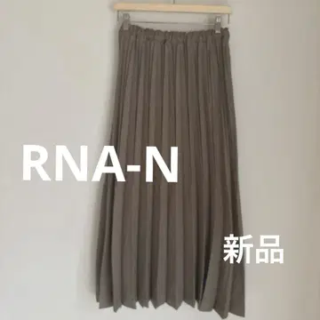 [새상품] RNA-N 랜덤 플리츠 스커트 허리 전체 밴딩 18700엔