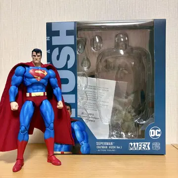 MAFEX No.117 [ SUPERMAN (HUSH Ver.) ]