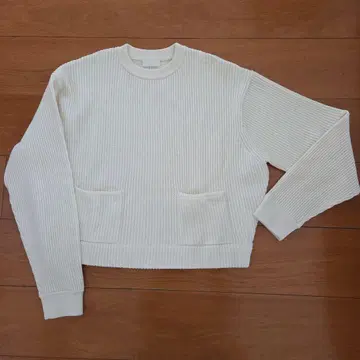 Ballsey 화이트 리브 스웨터 긴팔