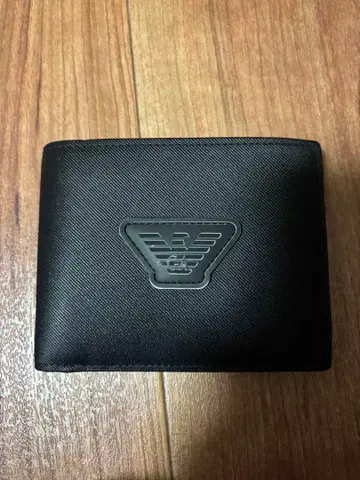 Emporio Armani 블랙 이단 접이식 지갑
