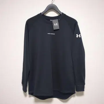 새상품 택 포함 UNDER ARMOUR 블랙 트레이닝복