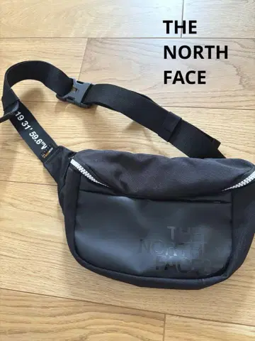 THE NORTH FACE 바디백 블랙