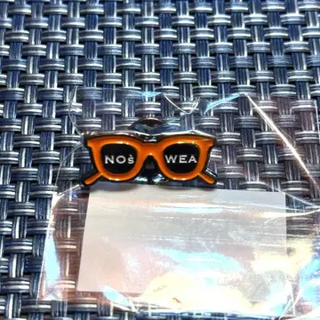 NOsWEA 핀 배지 meganepin 하나무라 소타 안경 미개봉 새상품