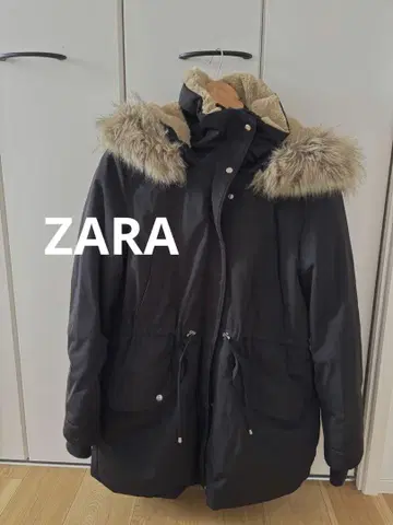 ZARA 퍼 후드 모즈 코트