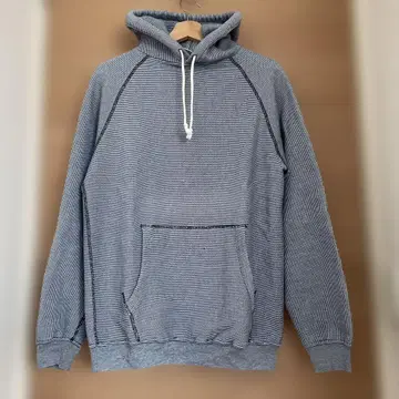 MASTERPIECE HOODIE