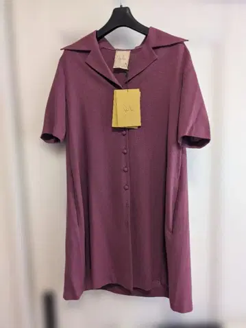 신라 와인 레드 반팔 원피스