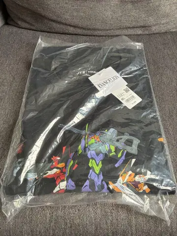 유니클로 UT 에반게리온 T셔츠 4XL 블랙 새상품 블랙 초호기