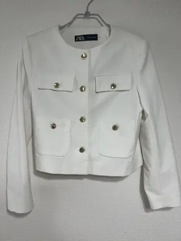 ZARA 화이트 노카라 자켓
