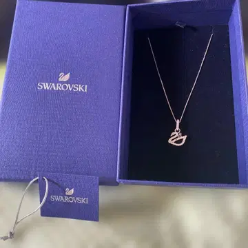 Swarovski 스완 모티브 목걸이