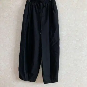 미사용 새상품 YORT 팬츠