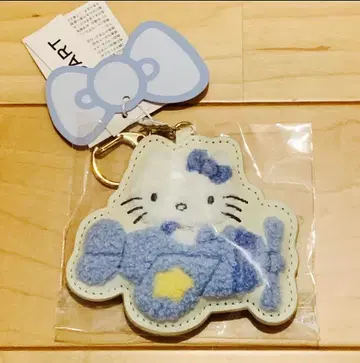 미사용 새상품 헬로키티 사가 자수 키링 하늘색 비행기 어른 키티