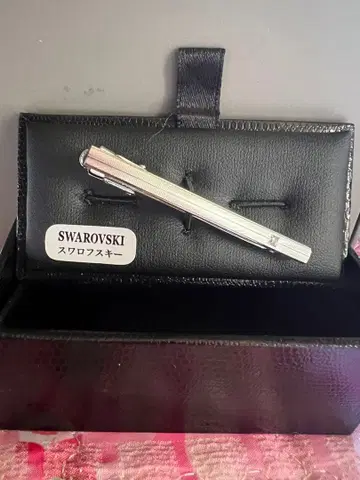 Swarovski 실버 넥타이핀