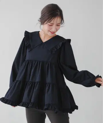 핏모어 V넥 프릴 티어드 블라우스