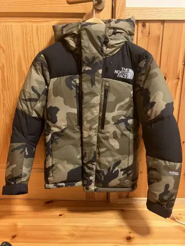 THE NORTH FACE 발토 라이트 자켓 우드랜드 카모 xs