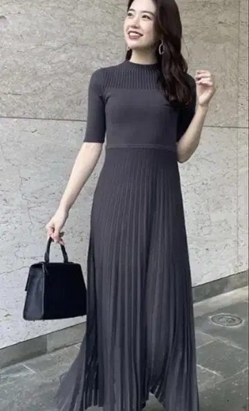 어뉴앙스 보틀넥 시어 니트 원피스