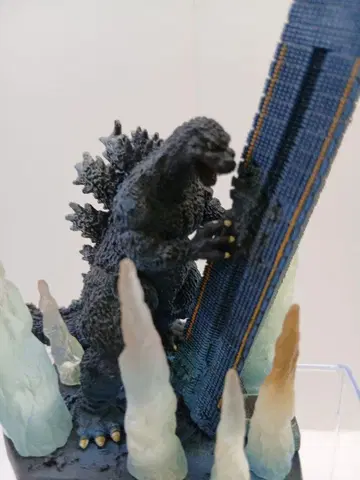 고질라 피규어 빌딩 파괴 포즈 약 15cm