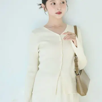 베이스먼트 온라인 소매 슬릿 리브 가디건 크림