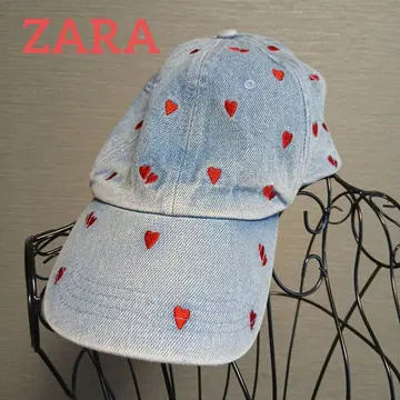 ZARA 데님 빨간색 하트 자수 캡