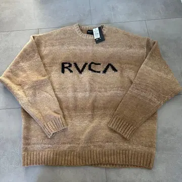 [ 새상품 미사용 ] RVCA 로고 니트