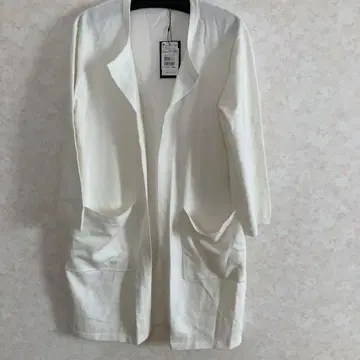 미사용 새상품 Aga 가디건