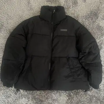 CODERR 블랙 다운 자켓