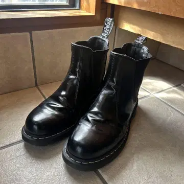 Dr.Martens CORE 2976 WS BLACK SMOOTH UK7