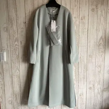 새상품 LOUNGEDRESS 본딩 롱 코트