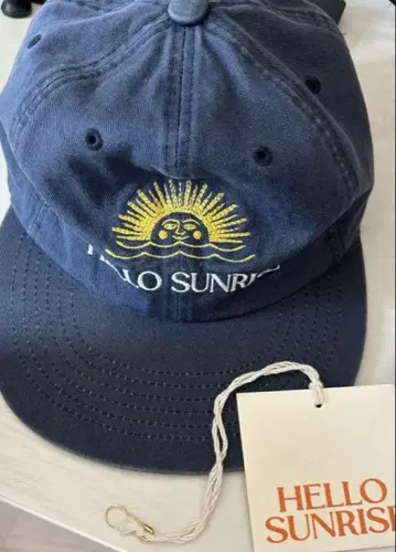 HELLO SUNRISE 네이비 캡