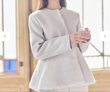 Feroux 택 포함 미사용 새상품 페플럼 자켓