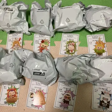 Wacky Mart The Monsters 피규어 8개 세트