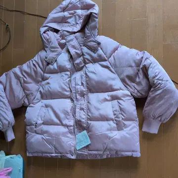 미사용 택 포함 핑크 다운 자켓 XL