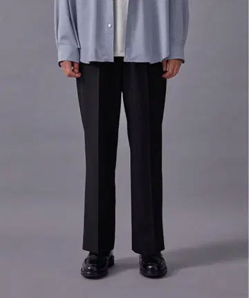 PUBLIC TOKYO 에버크리즈 스트레이트 슬랙스 블랙