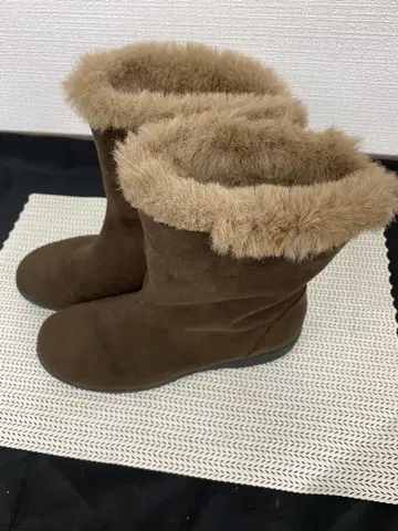 madoras 고어텍스 브라운 퍼(fur) 장식 숏부츠