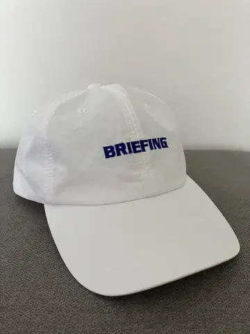 BRIEFING 나일론 화이트 캡