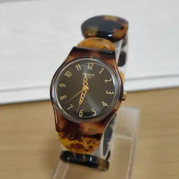 swatch 스와치 셀룰로이드풍 여성용 쿼츠 배터리 포함 작동품