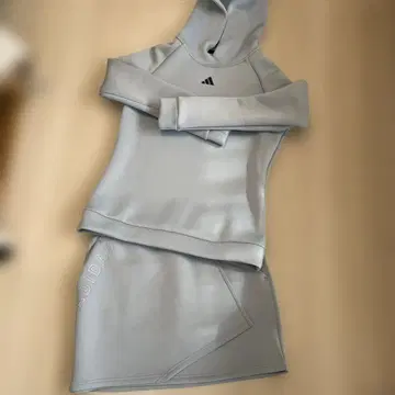 adidas 후드 부착 상의와 스커트 세트 L