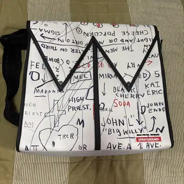 sprayground 숄더백