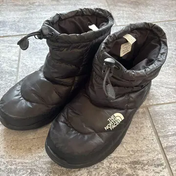 THE NORTH FACE 블랙 숏부츠