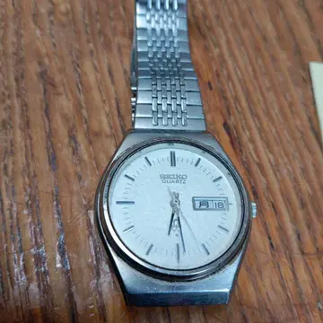 SEIKO 쿼츠 손목시계 실버