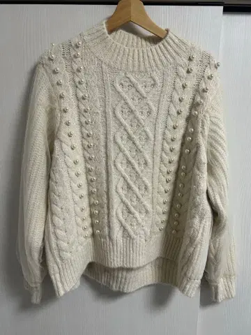ZARA 긴팔 니트 펄