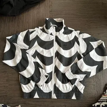 adidas marimekko 콜라보 나일론 자켓