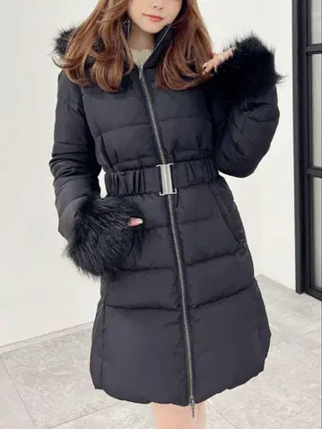 RESEXXY 후드 부착 다운 코트 블랙 M 사이즈