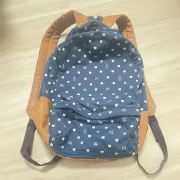 고양이 무늬 네이비 브라운 백팩