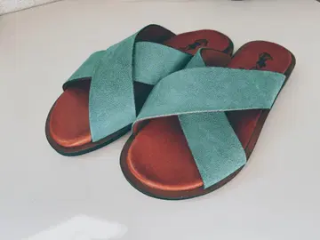 새상품! TENDENZA 로즈 가죽 샌들 S 사이즈 가을